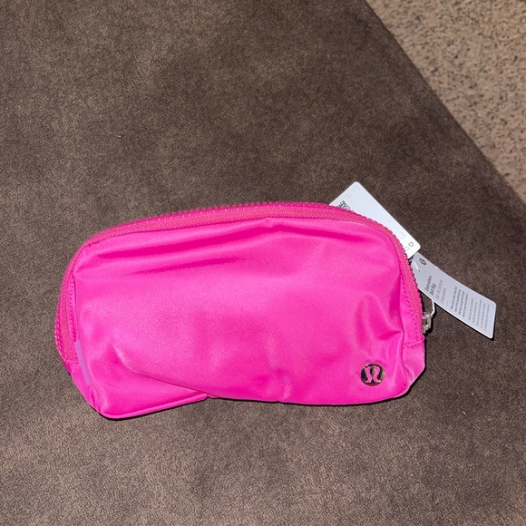 lululemon athletica Handbags - Lululemon belt bag sonic pink